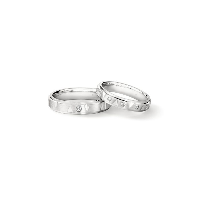 0.1 ctw. Love Chevron Wedding Band in Platinum
