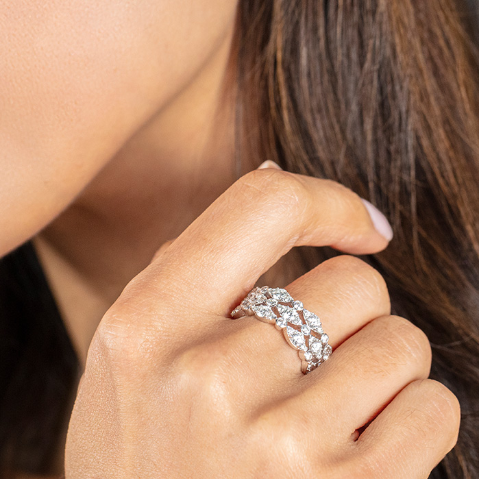 HOF Bezel Regal Triple Ring in Platinum