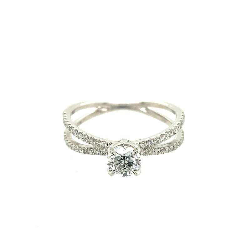 18K WHITE GOLD SPLIT SHANK ENGAGEMENT RING SIZE 6.5 WITH ONE 0.47CT ROUND I SI2-I1 DIAMOND AND 52=0.28TW ROUND H-I I1 DIAMONDS