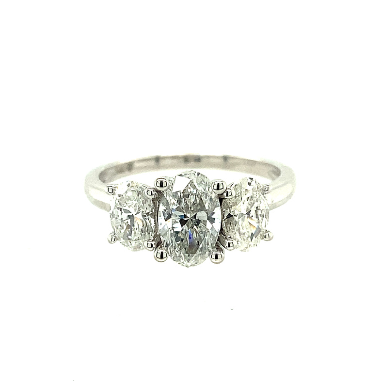 14K WHITE GOLD 3 STONE ENGAGEMENT RING SIZE 6.25 WITH ONE 1.00CT OVAL I I1 DIAMOND AND 2=1.01TW OVAL I I1 DIAMONDS   (3.27 GRAMS)