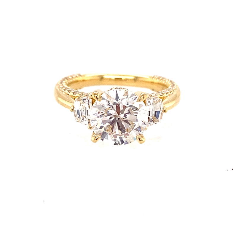 18K YELLOW GOLD 3 STONE ENGAGEMENT RING SIZE 6.5 WITH ONE 2.50 ROUND H SI2 AGS: 104114998012 AND 88= ROUND DIAMONDS AND 2= CADILLAC 1.05TW  F-G SI1-SI2