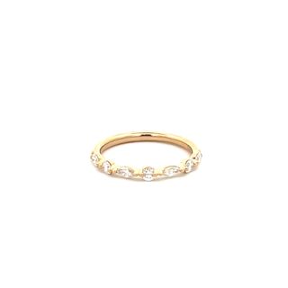 18K YELLOW GOLD DIAMOND ANNIVERSARY RING SIZE 6 WITH 4=0.28TW MARQUISE G-H SI1 DIAMONDS AND 3=0.15TW ROUND G-H SI1 DIAMONDS   (2.48 GRAMS)