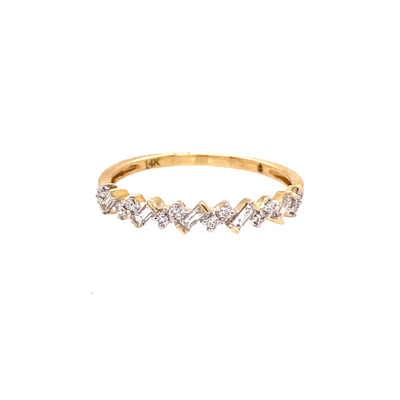 14K YELLOW GOLD STACKABLE DIAMOND FASHION RING WITH 5= BAGUETTE DIAMONDS AND 12=0.20TW ROUND I-J SI2-I1 DIAMONDS