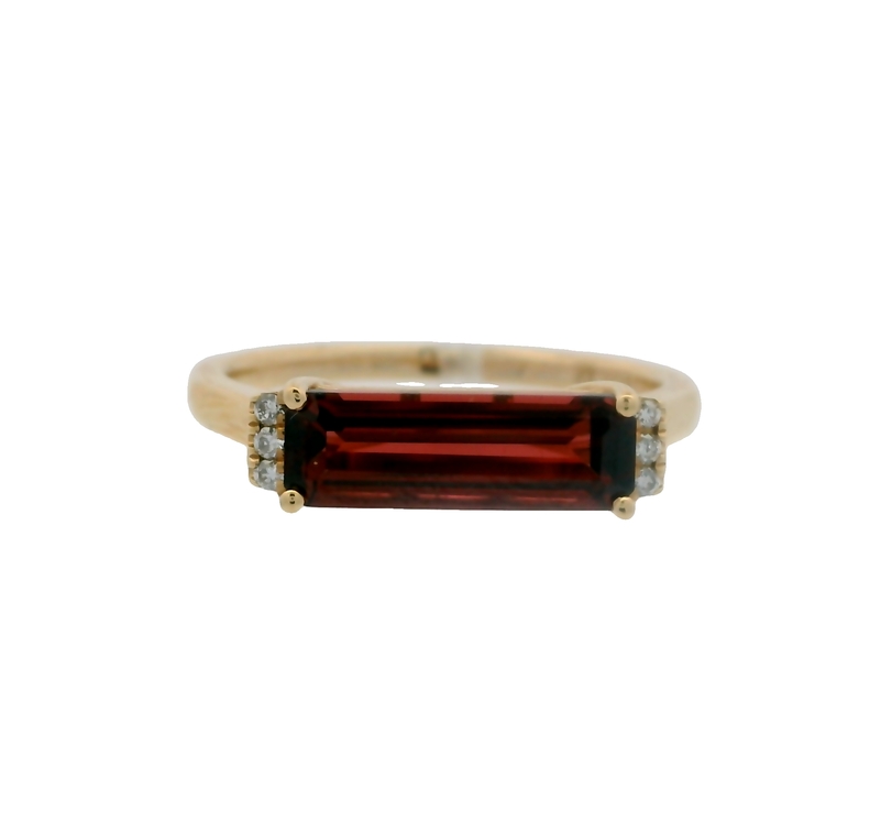 14K YELLOW GOLD RING SIZE 7 WITH ONE = 1.74CT BAGUETTE GARNET AND 6 = 0.04TW ROUND H SI2 DIAMONDS   (2.65 GRAMS)