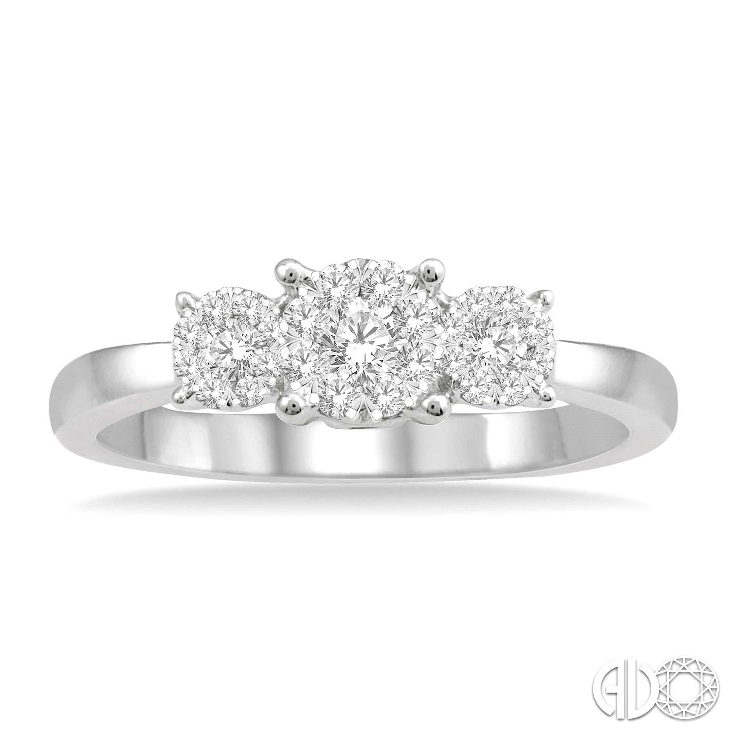 14K WHITE GOLD 3 STONE LOVEBRIGHT ENGAGEMENT RING SIZE 6.5 WITH 29=0.35TW ROUND F-G SI1-SI2 DIAMONDS