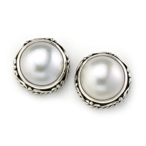 SAMUEL B STERLING SILVER STUD EARRINGS WITH ROUND WHITE MABE PEARLS