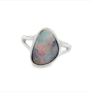 STERLING SILVER BEZEL RING SIZE 7 WITH ONE FREEFORM BOULDER OPAL   (4.31 GRAMS)