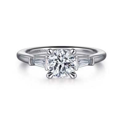 Round 3-Stone Engagement Ring Setting