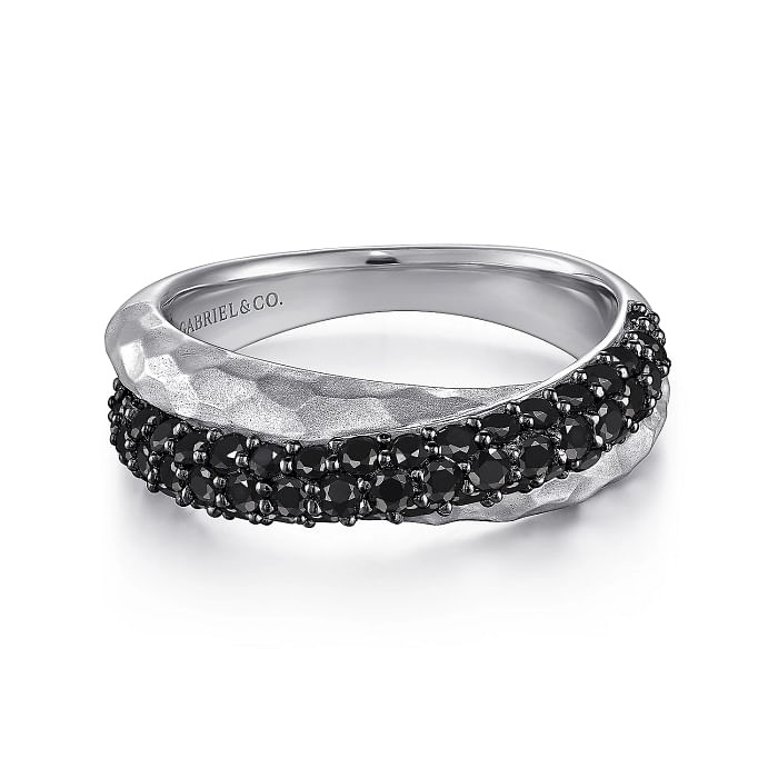 GABRIEL & CO SOUVIENS COLLECTION STERLING SILVER HAMMERED CRISS CROSS RING SIZE 6.5 WITH 51=1.02TW ROUND BLACK SPINELS   (4.38 GRAMS)