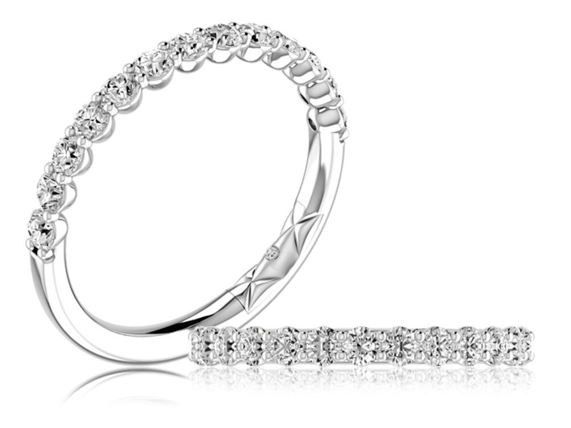 PLATINUM SHARED PRONG DIAMOND WEDDING BAND SIZE 6.5 WITH 14=0.52TW ROUND G VS2 DIAMONDS   (2.71 GRAMS)
