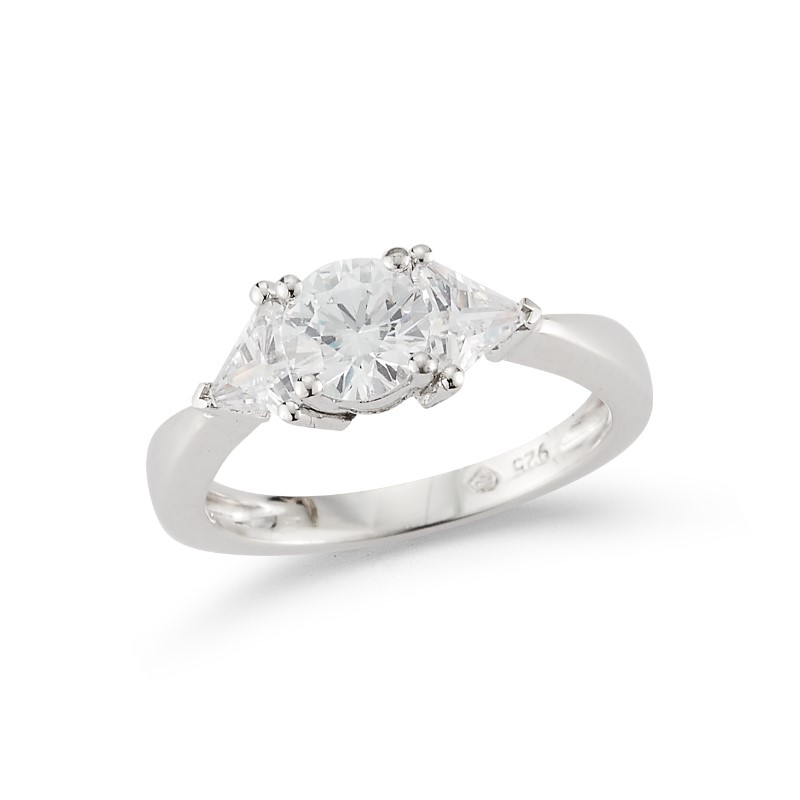 3-Stone Round Engagement Ring