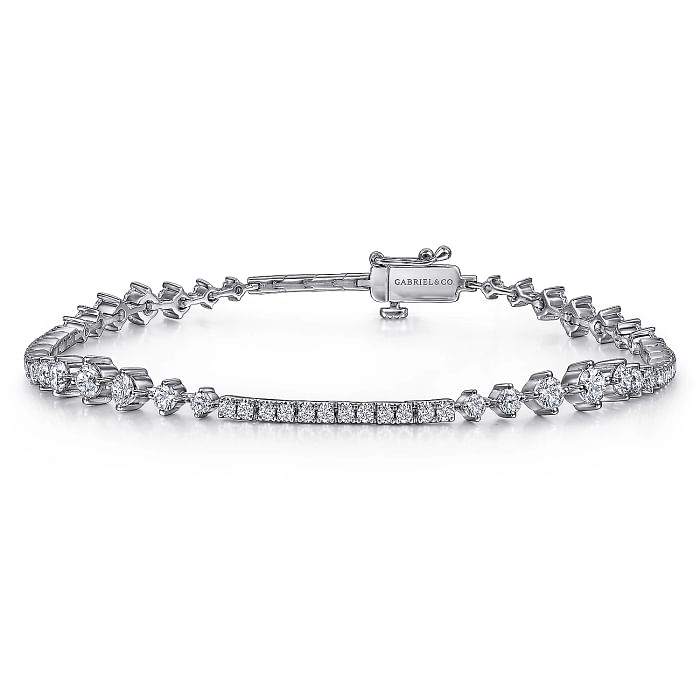 14K WHITE GOLD TENNIS DIAMOND BRACELET WITH 79=2.00TW ROUND G SI2 DIAMONDS    (6.89 GRAMS)