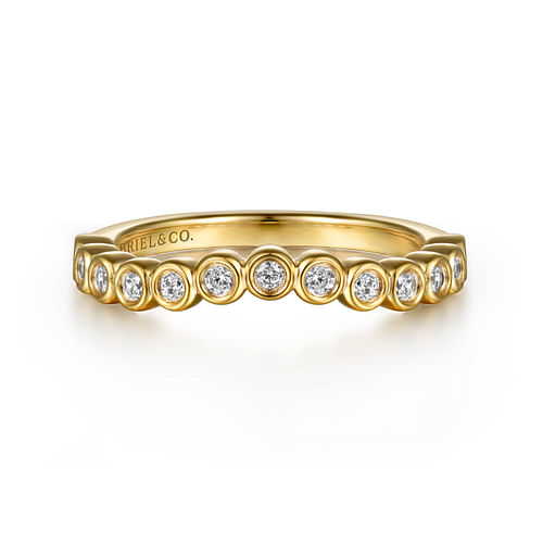 GABRIEL & CO CONTEMPORARY COLLECTION 14K YELLOW GOLD BEZEL DIAMOND WEDDING BAND SIZE 6.5 WITH 13 = 0.19TW ROUND G-H SI1-SI2 DIAMONDS  (2.77 GRAMS)