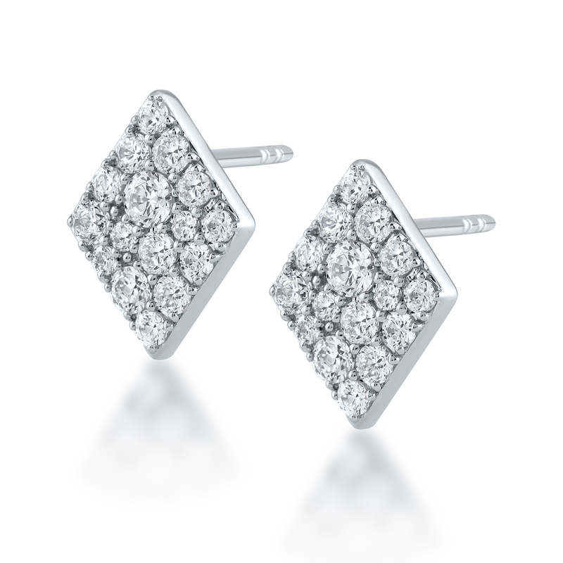 14K WHITE GOLD STUD DIAMOND EARRINGS WITH 32 = 0.80TW ROUND G VS2 DIAMONDS   (2.82 GRAMS)