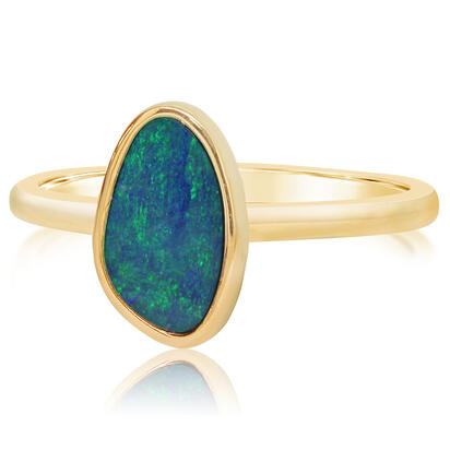 14K YELLOW GOLD BEZEL RING SIZE 7 WITH ONE FREEFORM AUSTRALIAN OPAL DOUBLET   (3.31 GRAMS)