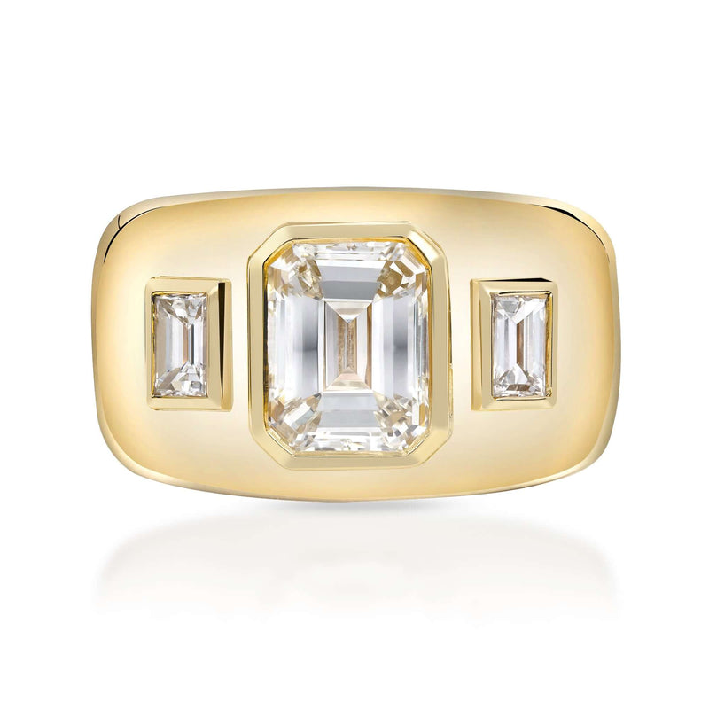 Single Stone 18kt Yellow Gold and Diamond Beaux Ring