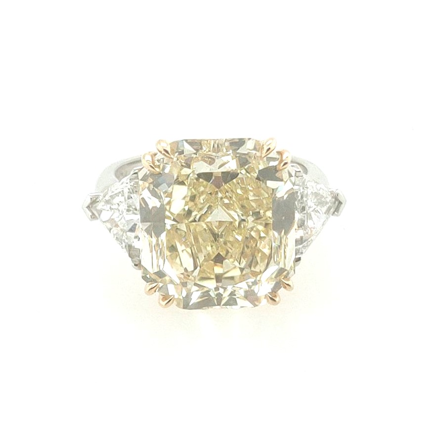 18k White And Yellow Gold 10.18ct Fy Vvs1 Radiant Diamond Gia 13.69x12.15x7.26mm 3 Stone Ring With Trillians Size 6.25