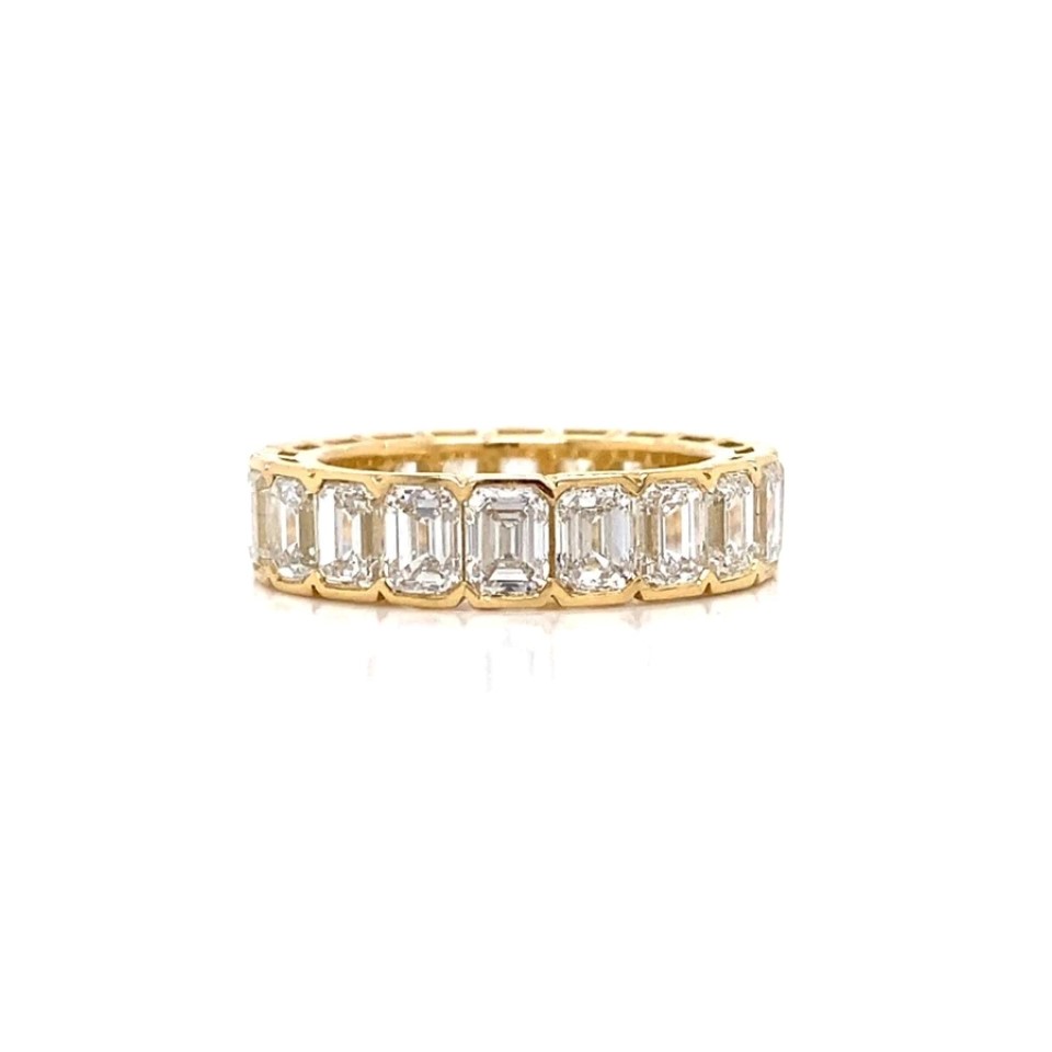 Korman Signature 18kt Bezel Set Emerald Diamond Eternity Band