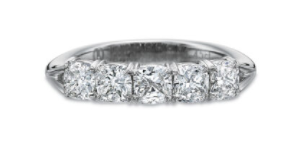 654328w
18kt White Gold
 Round 5-stone Diamond Band 
D=1.25tdw G-h  Si  
Size 6.25