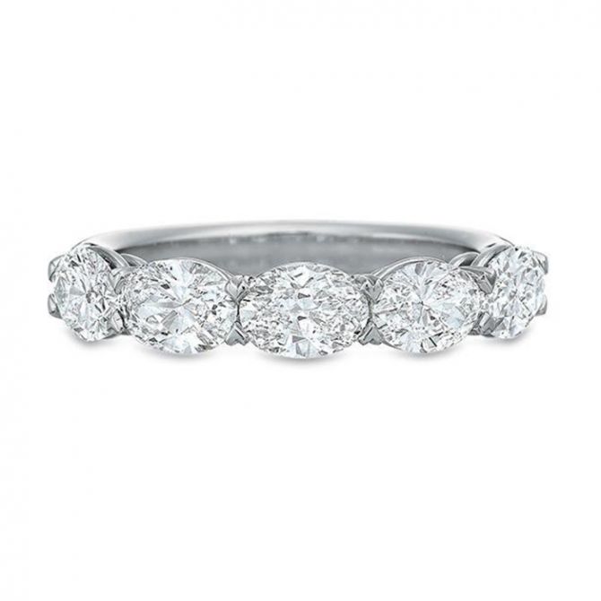 18kt 5-stone Oval Diamond Band
