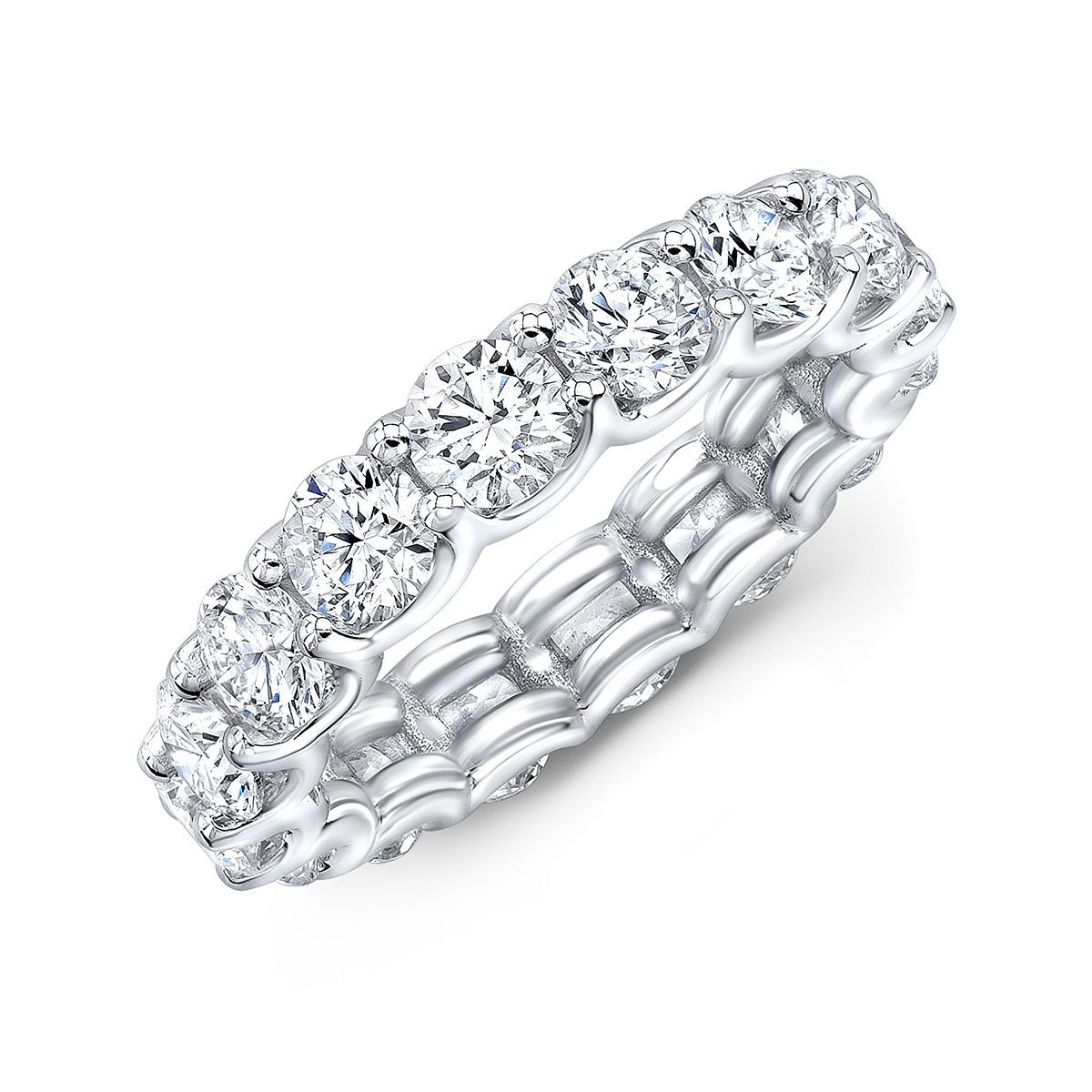 18kt 6.68ct Round Diamond Eternity Band