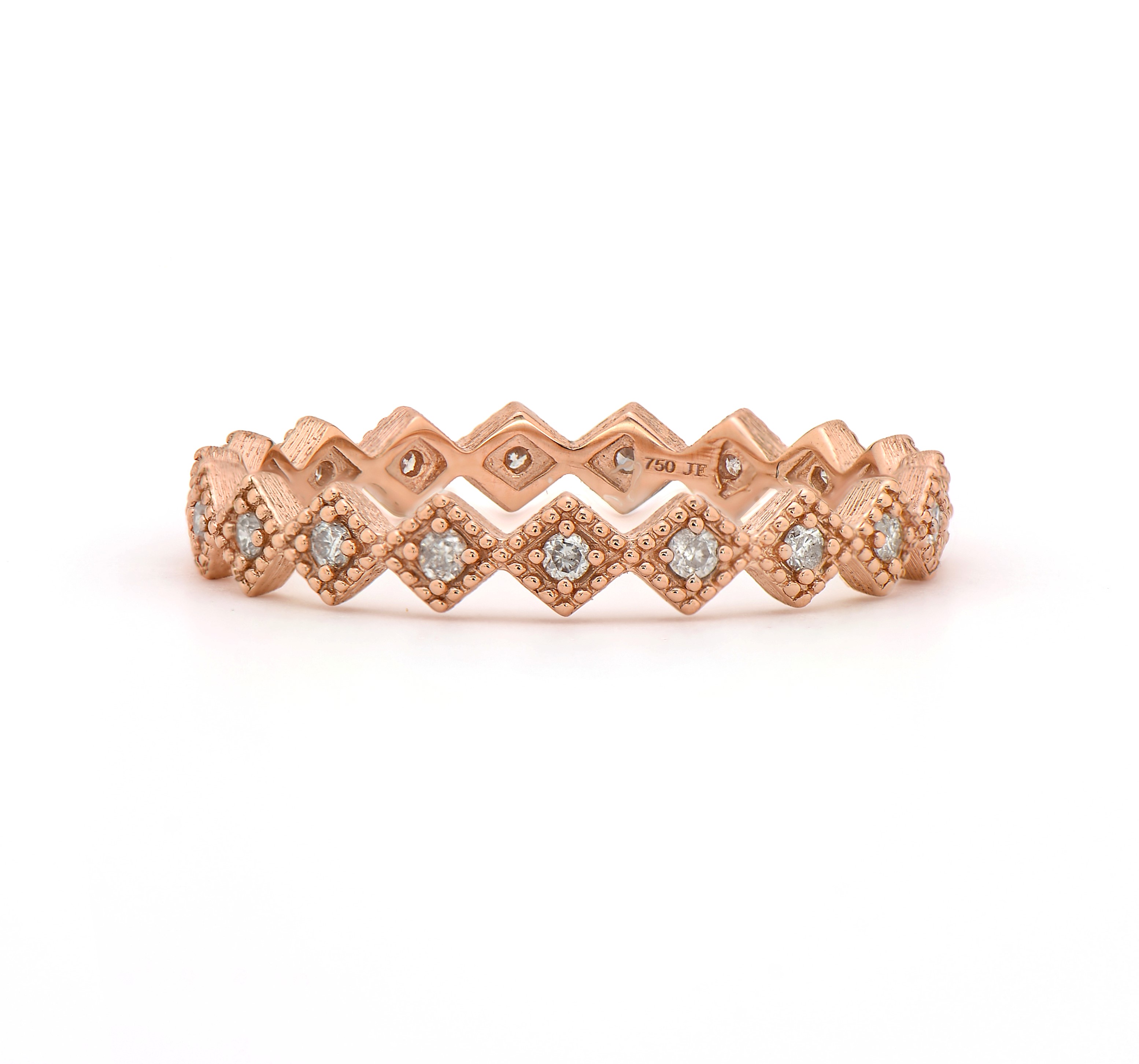 18kt Petite Diamond Kite Band