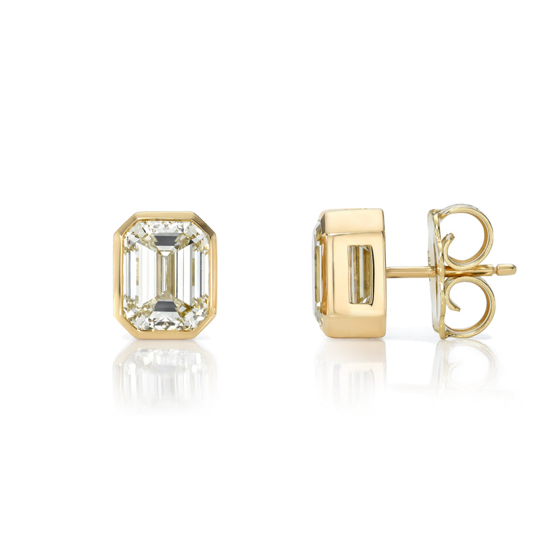 Single Stone 18kt Yellow Gold Leah Stud Earrings