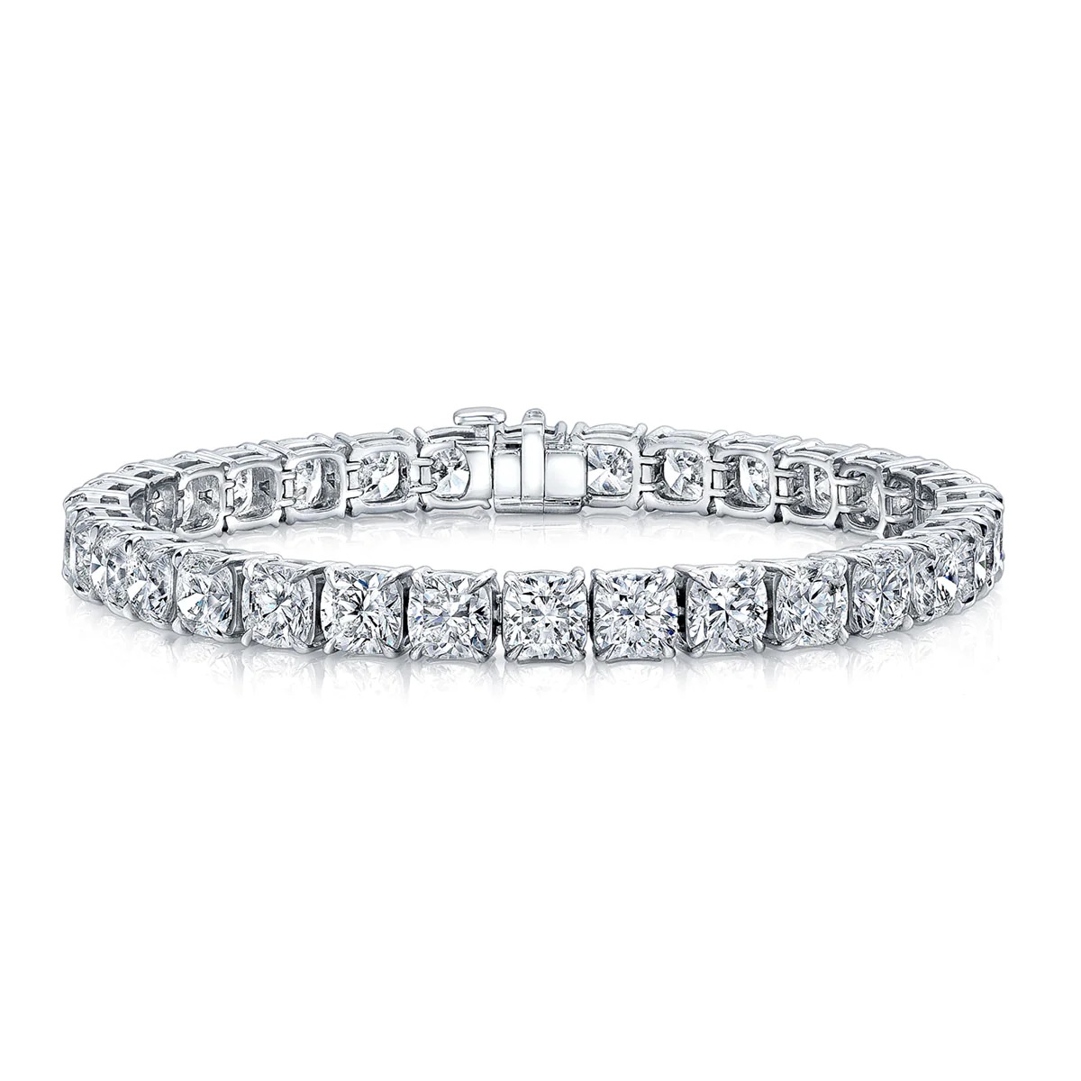 Korman Signature 18kt White Gold Square Cushion Cut Diamond Tennis Bracelet