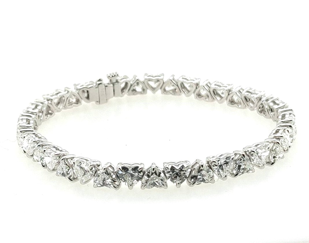 18k White Gold Heart Diamond Bracelet 7"