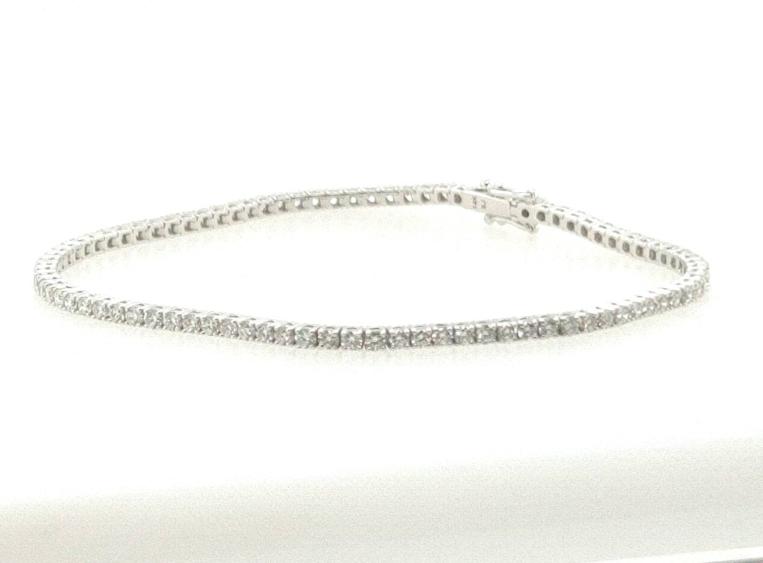 Korman Signature 14kt White Gold Round Diamond Tennis Bracelet 2.00 cttw