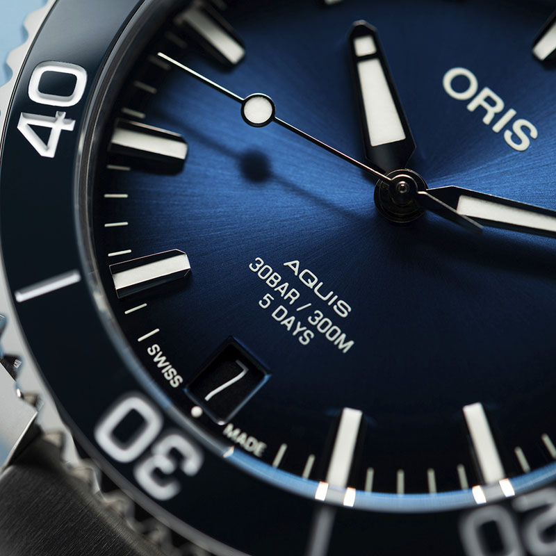 Oris Aquis Date Calibre 400