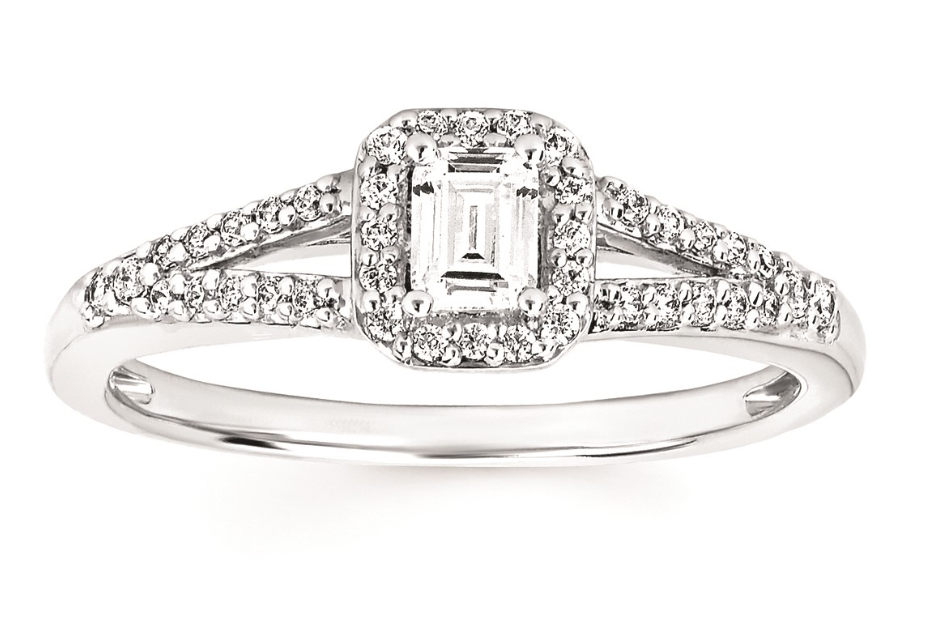 .20ctr .37cttw 14kt Wg Split Shank Engagement Ring W/ Emerald Center G-i Vs2-i1