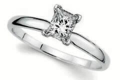 .82ct 14kt Wg Princess Cut Dia Solitaire Ring 
G I1