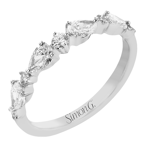 Alternating Pear & Round Diamond Wedding Band