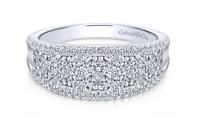 G&c .82cttw 14k Wg Wide Tapered PavÉ Diamond Band Serial #s1990332 G-i Vs1-si1 itemprop=