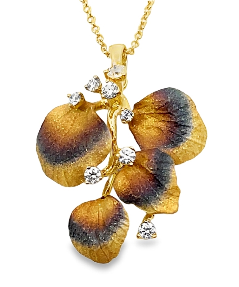 Simon G. .23ctw 18k Yg/black-rhodium Dia Leaf Pendant With 17-19inch Chain G-i Vs1-vs2 Serial#796565