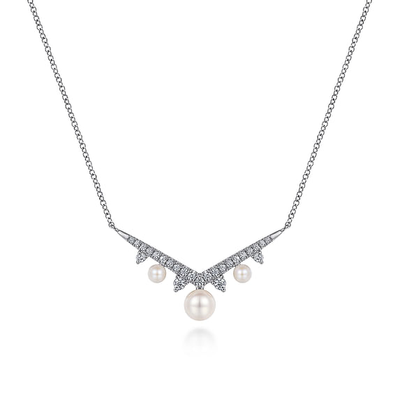 G&c .28dtw .30gtw 14kt Wg Diamond And Pearl Chevron Bar Necklace Serial #1965520