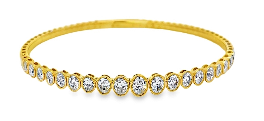 2.87cttw 14kt Yg Graduating Bezel Set Oval Diamond Flex Bangle G-i Vs2-si1 itemprop=