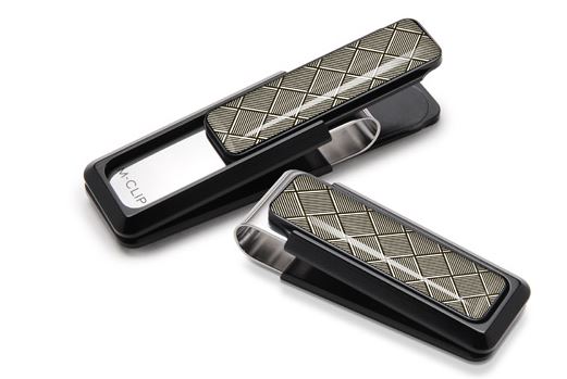 M-Clip Silver Herringbone Money Clip Having Silver Pattern Design Sect On Each Side