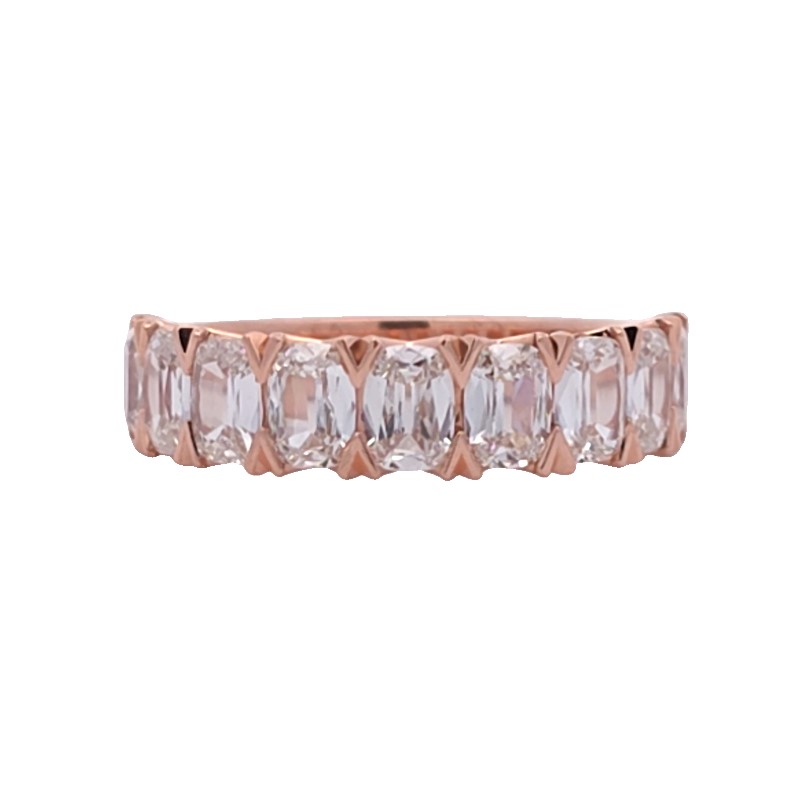 Henri Daussi Cushion Cut Diamond Band