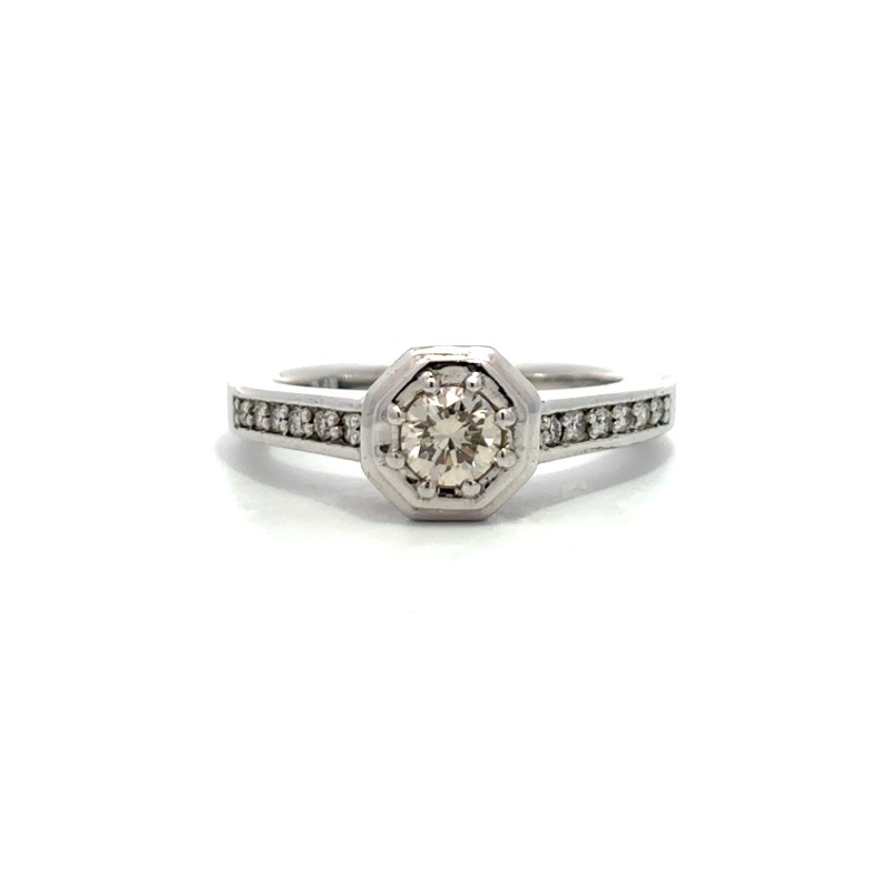 Round Brilliant And Full Cut Diamond Fashion Ring