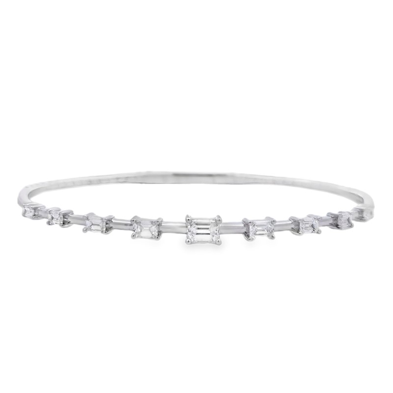 Graduated Baguette Cut Diamond Station Bracelet