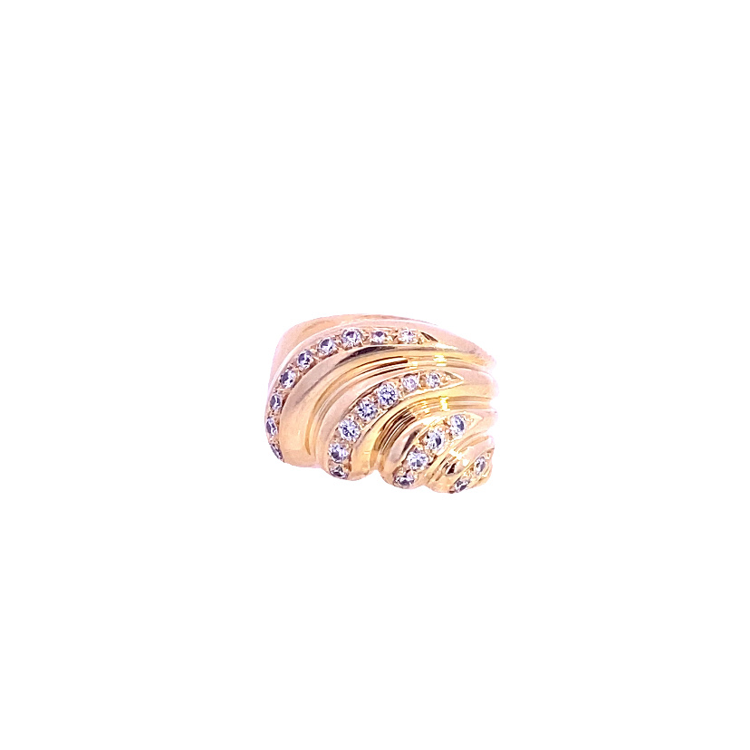 Kamsly Estate 18 Karat Yellow Gold Diamond 15Mm Ring