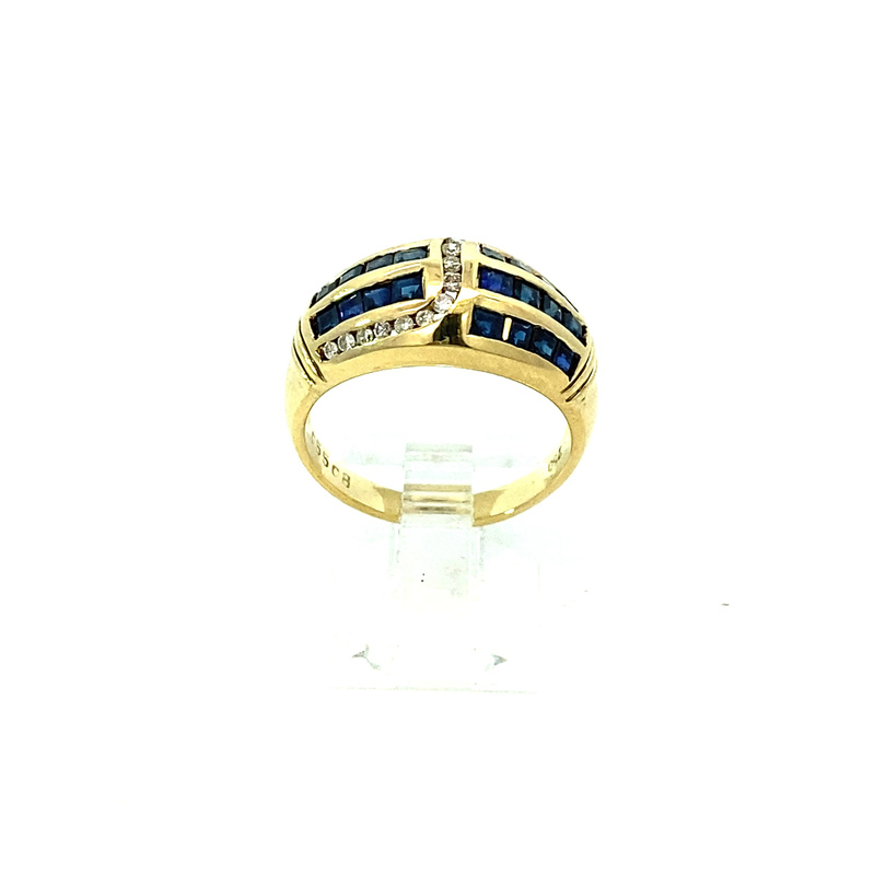 Estate 18 Karat Yellow Gold Blue Sapphire And Diamond Ring