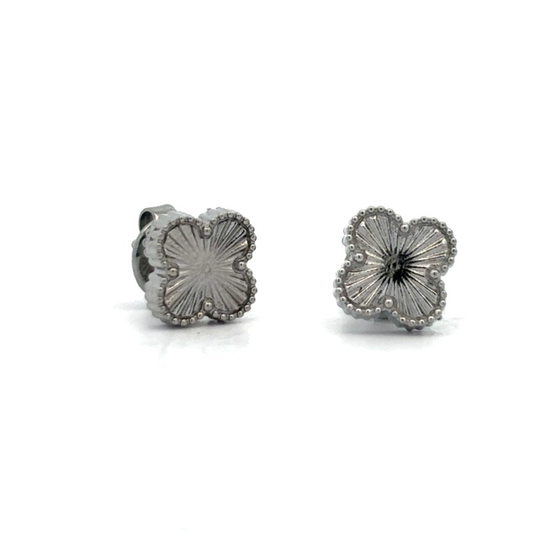 Veloria Collection 9mm Lucky Clover Studs