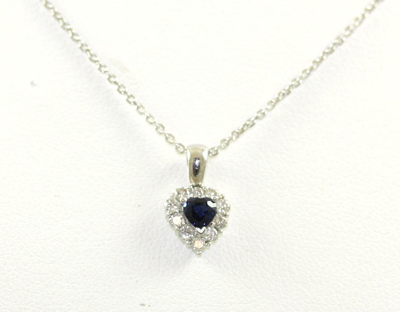 18 Karat White Gold Sapphire and Diamond Heart Pendant Necklace