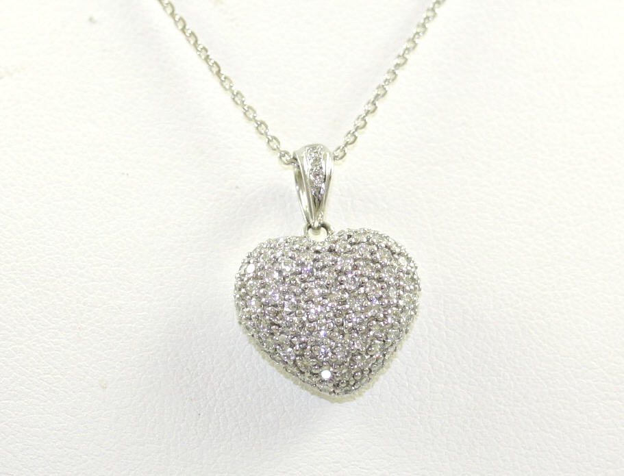 18 Karat White Gold Diamond Puffed Heart Pendant With A Cutout Back
