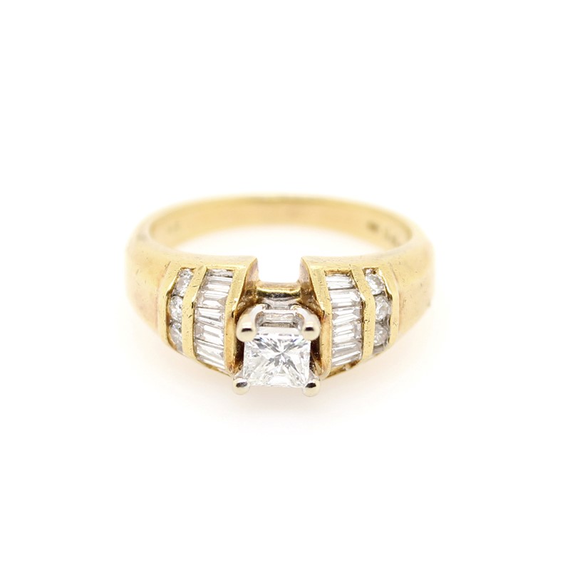 Estate 18 Karat Yellow Gold Diamond Engagement Ring