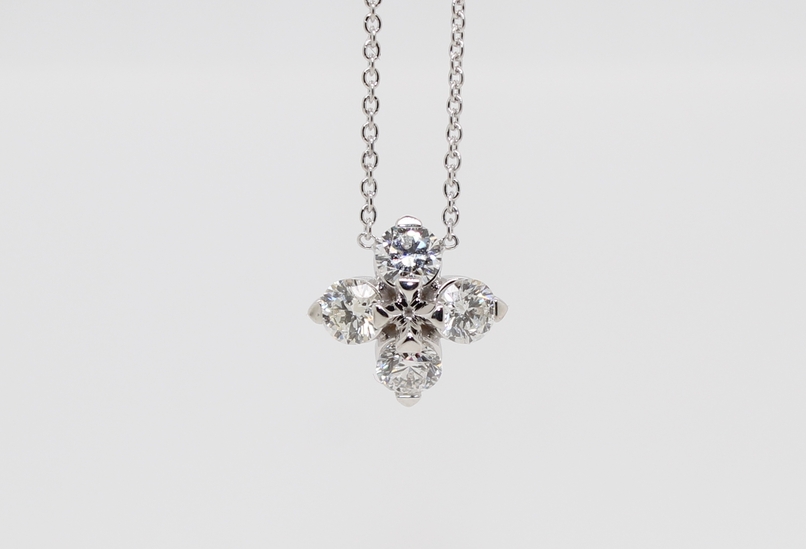Roberto Coin 18 karat white gold Love in Verona diamond flower necklace 18