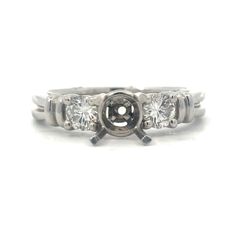 https://www.bsa-images.com/levyjewelers_2018/images/20250630153107525_d490000e.jpg